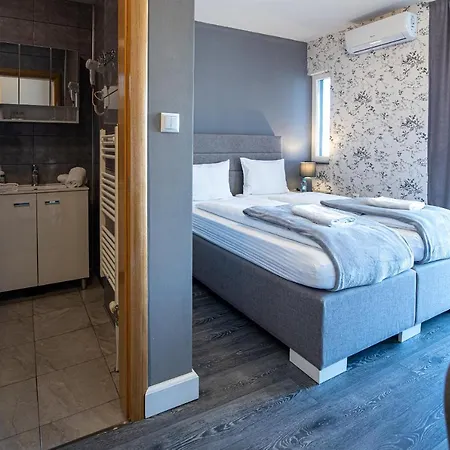 B&B So&sol Boutique Hotel, 투즐라